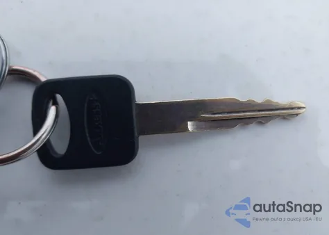 1997 Mercury Grand Marquis Ls z USA, uszkodzony, nr VIN 2MELM75W8VX737607